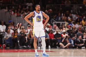 梅尔顿5中0&正负值-29！科尔：他身上有伤 拇指问题在困扰他