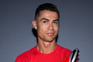 传奇回归！耐克发布C罗新款球鞋，复刻2009年经典款式