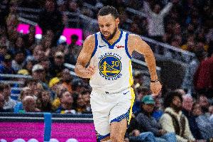 领先第二1000个还不稳？卡特：库里的3分纪录完全可能被打破