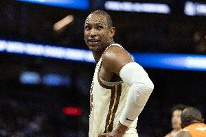 已连续缺席12场！科尔：霍福德已能够参加3对3对抗训练 恢复良好