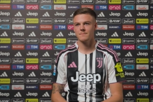 霍尔姆:很高兴能够首发出战,只要踏上球场就会拼尽全力