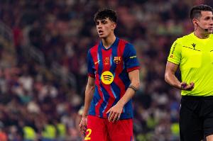 世体报巴萨训练情况:马丁在健身房内接受治疗,贝尔纳尔单独训练