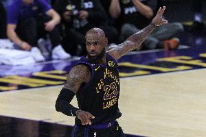 杰弗森：湖人已95%出局&詹姆斯独木难支！卢卡可别学哈登强行复出