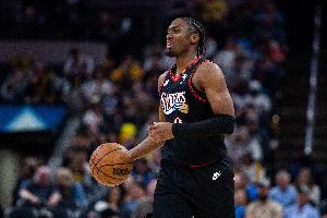 如梦方醒!马克西第三节单节16分 76人单节净胜22分&领先18分