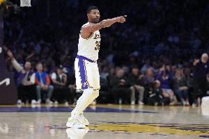 雷迪克:引入斯玛特不仅为了防守 他也能承担组织重任