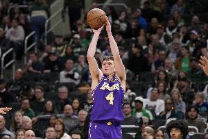 垃圾时间来劲了！克内克特打满末节 三分6中5砍下17分2板4助！