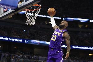 尘埃落定！詹姆斯出战湖人39胜21负 胜率65%高于缺阵时的14胜8负