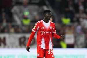 恩迪亚耶是拜仁本赛季出场第31人创队史纪录，U20第8人创德甲纪录