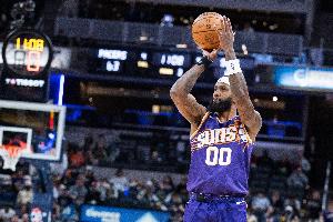 气势如虹!罗伊斯·奥尼尔抢断直接追身三分 领先11分打停开拓者