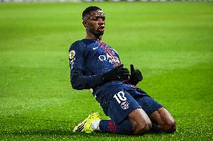 征服英伦!登贝莱近5次在欧冠客战英超球队,取得4球1助攻