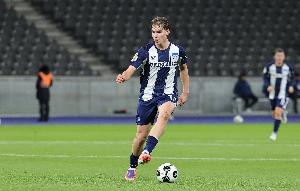 德天空:4德甲球队竞争艾希霍恩+曼城也有意 目前尚未有决定做出