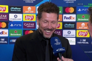 西蒙尼开玩笑:我们会派4到6人防亚马尔 草皮太长?不谈这种琐事