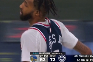 节奏超快！小卡干拔三分后小琼斯连得4分 快船7-0打停勇士