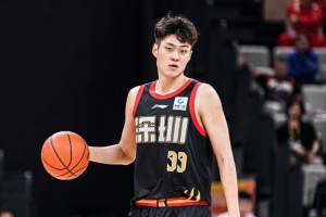 打得可以！王浩然12中7拿到21分4篮板2助攻2抢断