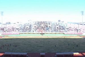 草皮堪忧！因东北气候原因，延边的首个主场比赛草皮质量仍不佳