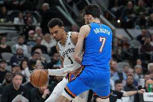 麦迪：文班季后赛会被针对 不看好马刺冲出西部 他们还需沉淀