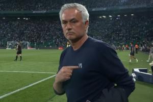 指名字指头何意？穆帅怼记者：随你解读，我为啥解释？你们会瞎写