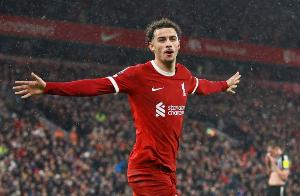 回声报利物浦球员评分：柯蒂斯·琼斯9分最高，科纳特、伊萨克5分