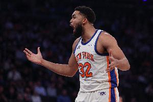 迈克·布朗：唐斯真的可以成为一名很好的防守者 关键看他想不想