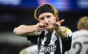 要7500万镑！泰晤士报独家：若拜仁能满足要价，纽卡愿意出售戈登