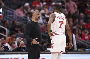 乌多卡：希望看到G2赛前杜兰特恢复移动能力 能自如完成各种动作